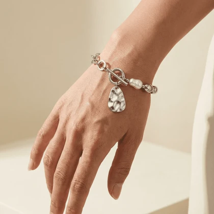 دستبند زنانه طرح سنگی