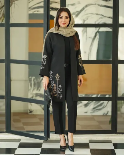 مانتو گلدوزی هاله کد 2574