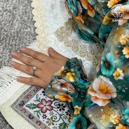 چادرنماز آستین‌دار بهاران