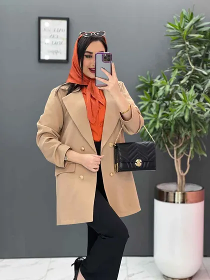 مانتو کتی مازراتی دکمه ژنرالی