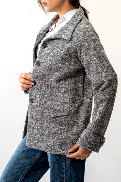 پالتو کوتاه جیب‌دار زنانه