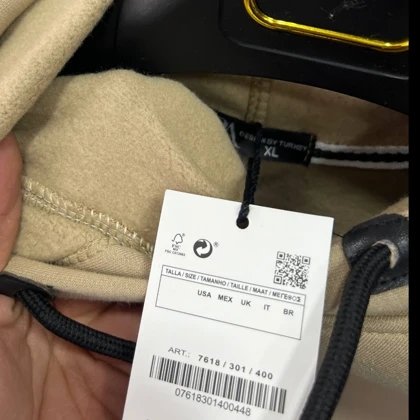 هودی کرمی مدل ساده (بیسیک)