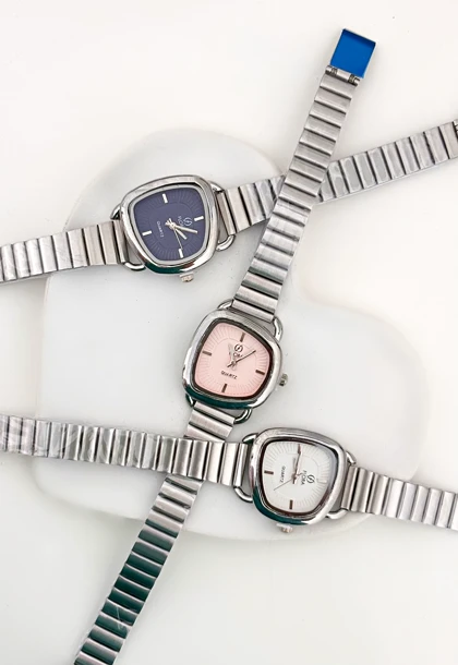 ساعت استیل زنانه دفورمه فلورا 816