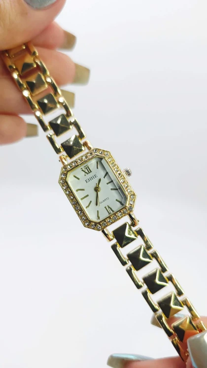 ساعت مچی زنانه مجلسی EHHE نگین‌دار با موتور کوارتز