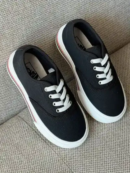 ونس بچه گانه کلاسیک شیکو