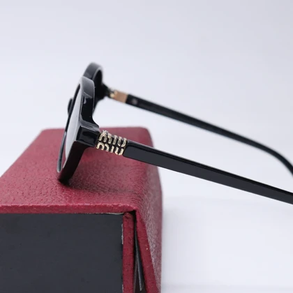 عینک برند MIU MIU کد 181432