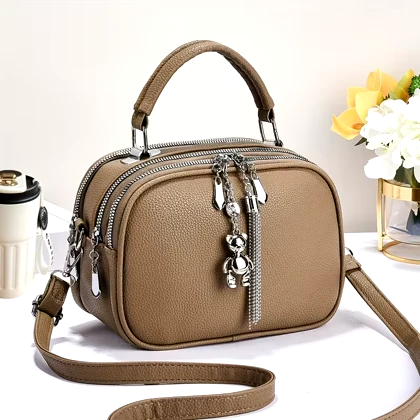 کیف دوشی زنانه وارداتی برند کانگرو کد 932