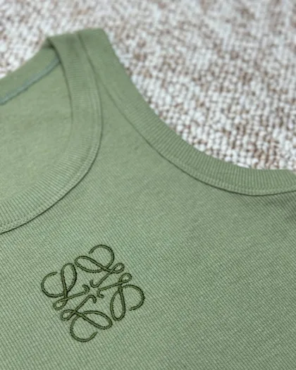 تاپ گلدوزی