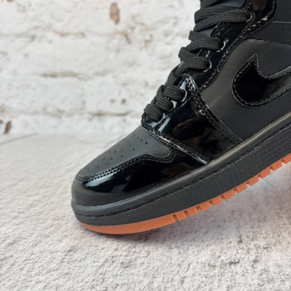 نایک ایر جردن 1 ساق‌دار مشکی زیره قرمز (Nike Air Jordan 1 Red Black) کد 2341