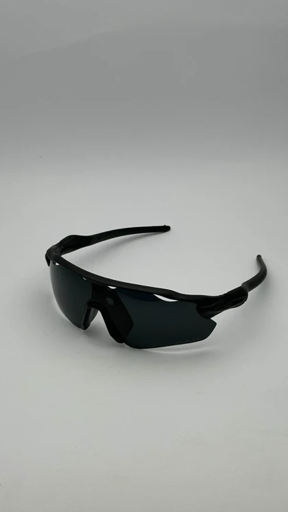 عینک اوکلی رادار کد 99999 Oakley Radar