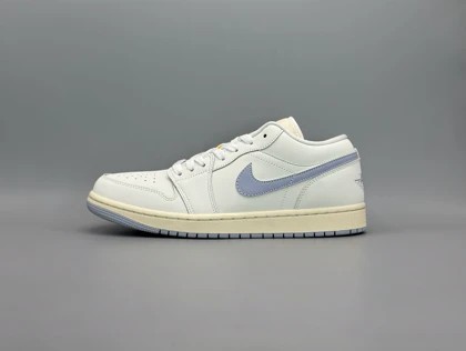 کتانی نایکی جردن1لو سیل گوست کرم یاسی/Nike Air Jordan1 low