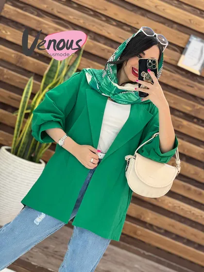 مانتو بغل سه دکمه آستین پفی