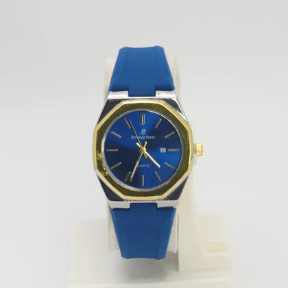 ساعت مچی زنانه اودمار پیگه 5760 Audemars Piguet با موتور کوارتز و بند سیلیکونی