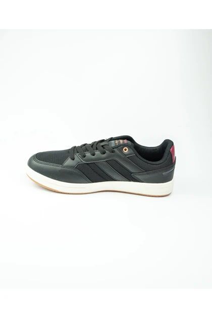 کتانی مردانه kinetix