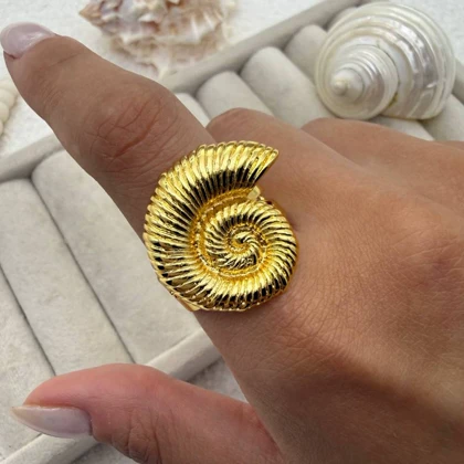 انگشتر طرح صدف حلزونی