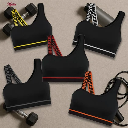 ست نیم‌تنه و شلوارک ورزشی زنانه مدل سیملس پشت چین‌دار کد 5562-2333