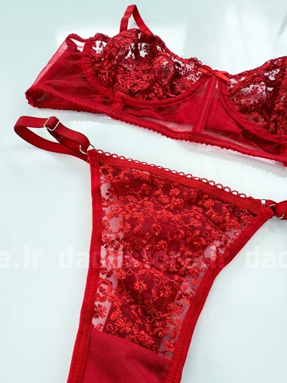 ست شورت و سوتین فنر دار پایه بلند تور و دانتل گل‌دار قرمز