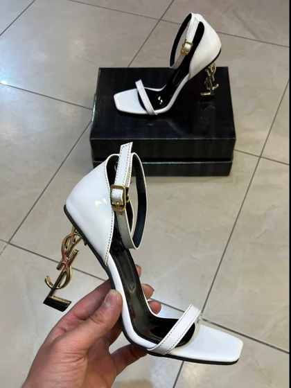 پاشنه صندل YSL