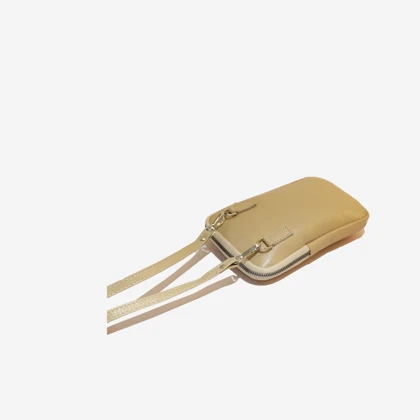 کیف دوشی چرم زنانه مدل d107