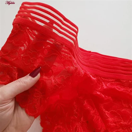 شورت زنانه مدل دانتل قرمز
