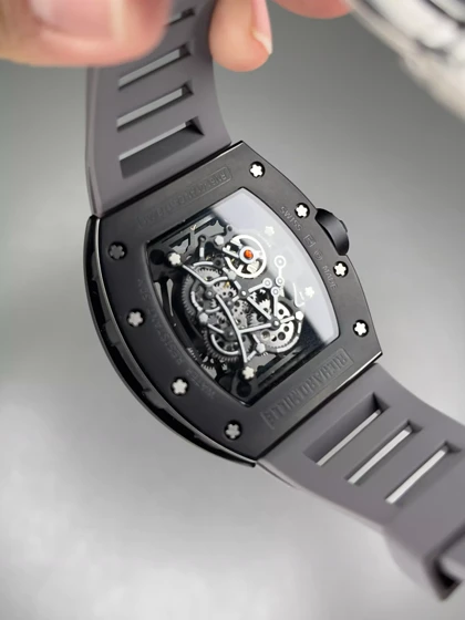 ساعت مچی ریچارد میل صفحه اسکلتون قاب کربن بند رابر طوسی Richard Mille
