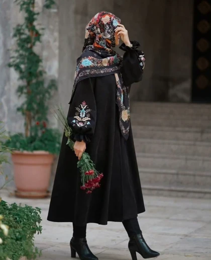 مانتو گلبهار