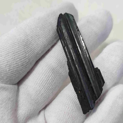 راف سنگ تورمالین سیاه 18 گرمی