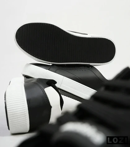 کفش اسنیکرزمردانه مشکی BERSHKA