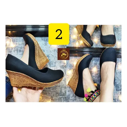 صندل لژدار طبی زنانه تابستانی 7 سانت حصیری در 3 طرح