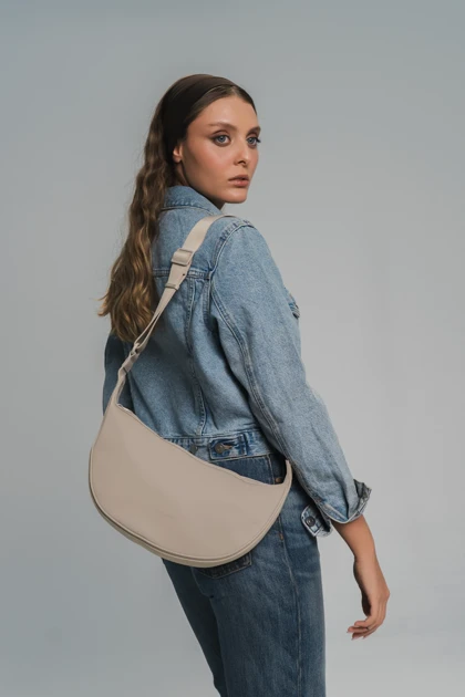 کیف دوشی زنانه دیوید جونز DAVID JONES مدل CM7561