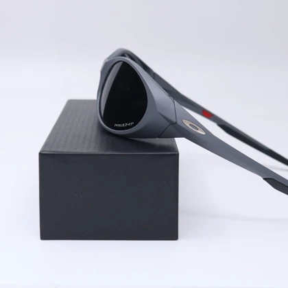 عینک برند OAKLEY کد 181326