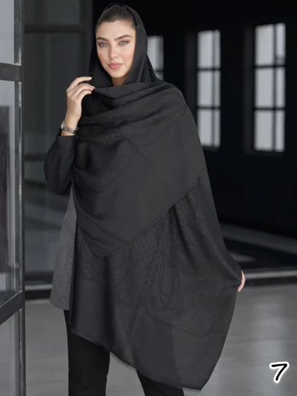 شال مشکی ژاکارد