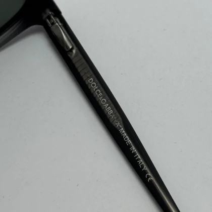 عینک آفتابی پلاریزه دولچه گابانا DOLCE GABBANA دسته سیم کشی شده لولا فنر فریم مشکی مات عدسی سبز کد 7709