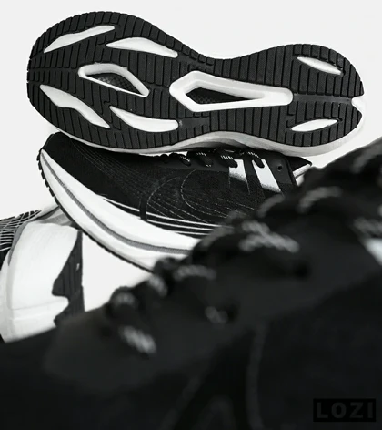 کفش کتانی مردانه و زنانه مشکی سفید نایک NIKE lab Zoom Fly 'sp مدل 7256