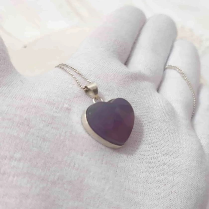 گردنبند نقره با سنگ عقیق سوسنی قلبی (بدون زنجیر)