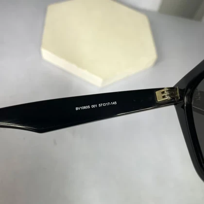 عینک آفتابی برند بوتگا ونتا مدل BO1060 اوتلت (دارای ایراد)