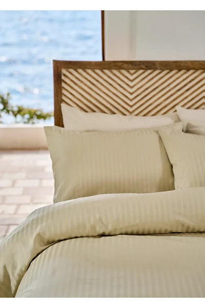 سرویس روتختی کینگ سایز Bella Maison مدل Premium Tencel ساتن