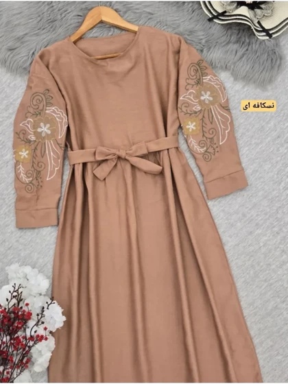 پیراهن گلدوزی دلوین
