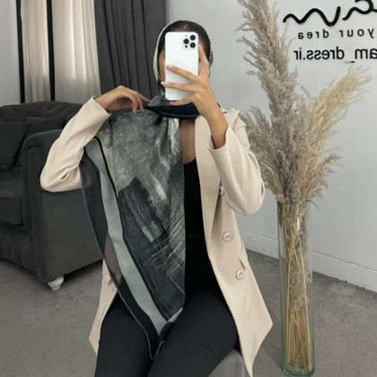 روسری حاشیه‌دار