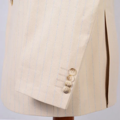 کت و شلوار دو دکمه کرم راه راه