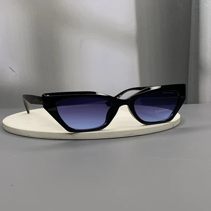 عینک آفتابی زنانه بربری با فریم کائوچو و لنز پلی‌کربنات UV400 Burberry Women