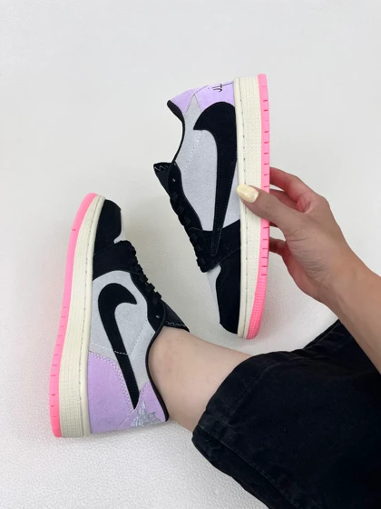 کتانی زنانه ایر جردن وان لو اسکات تراویس نایک AIR jordan 1 | کتانی ونس زنانه ایر جردن وان لو اسکات تراویس نایک AIR jordan 1 low Travis Scott کد 943 کد 351
