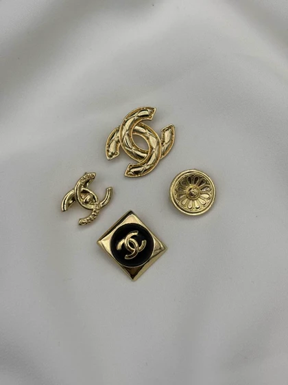 سنجاق سینه پک شماره 8