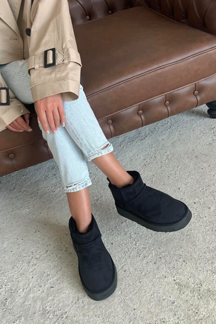 بوت و نیم بوت زنانه استراسونس straswans