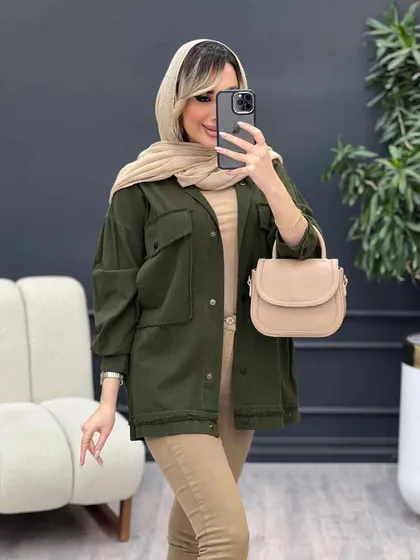 مانتو لینن پشت دکمه