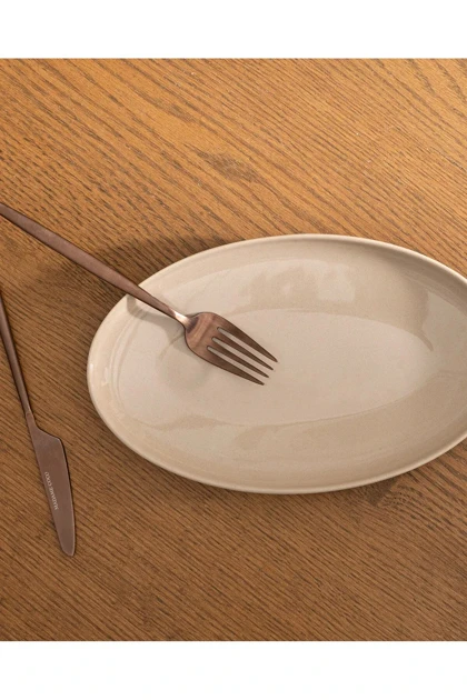 بشقاب سرو Madame Coco مدل Aurea Bone China - بژ
