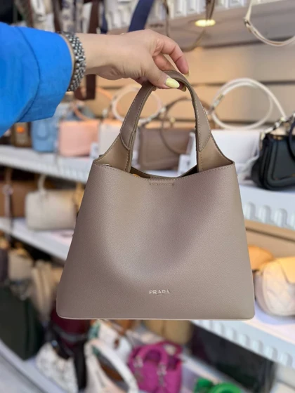 کیف دستی و دوشی زنانه پرادا مینیبگ دار