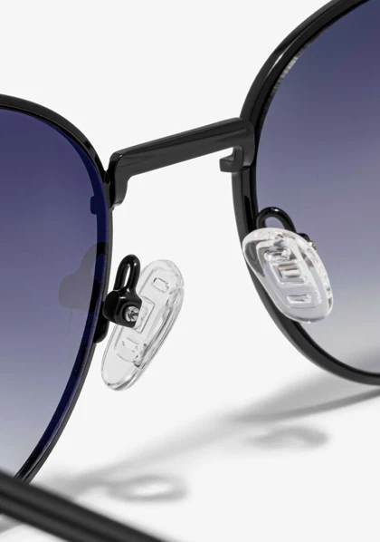 عینک آفتابی دی فرانکلین مدل D.franklin Cat-Eye Legacy Black / Gradient Grey
