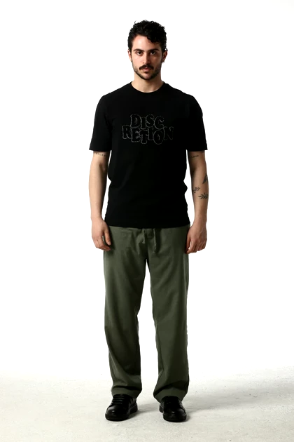 تیشرت آستین کوتاه گلدوزی مردانه