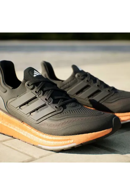 کفش دویدن زنانه Ultraboost Light W IF1732 مشکی 5002916388